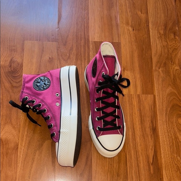 Trendy Fuchsia and Black High-Top Sneakers - Picture 4 of 15